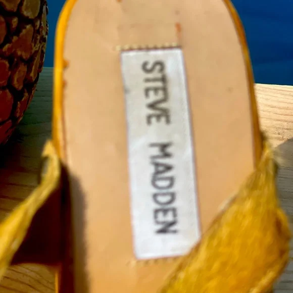 VINTAGE STEVE MADDEN WODDEN SANDALS SIZE. 6 - Picture 9 of 16